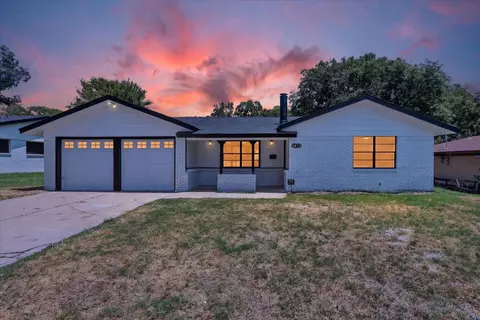 5473 Wayside Ave, Fort Worth, TX 76134