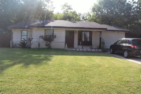 109 Brunswick Ln, Mesquite, TX 75149