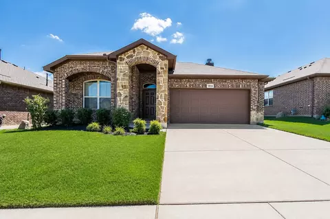 5816 Marsh Rail Dr, Denton, TX 76208