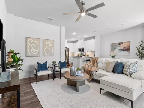 1423 Silver Marten Trl, Arlington, TX 76005
