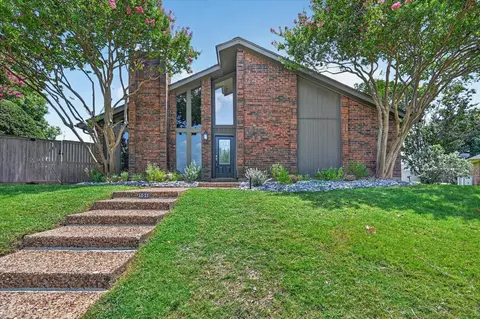1019 Ridgeview Cir, Carrollton, TX 75007
