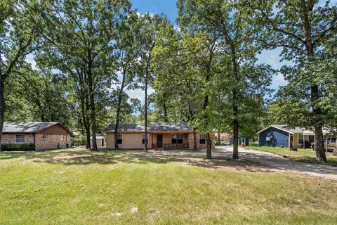 217 Pierce Dr, Mabank, TX 75156