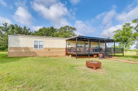 538 Fm 52, Graford, TX 76649 photo 4