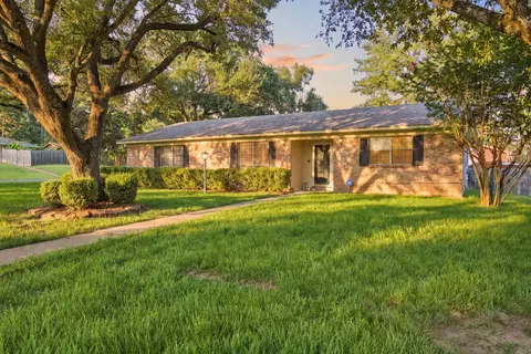 9401 Garfield Dr, Shreveport, LA 71118