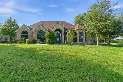 128 Horizon Cir, Azle, TX 76020