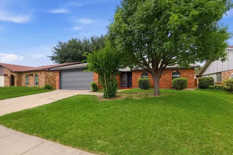 4409 Buckeye St, Fort Worth, TX 76137