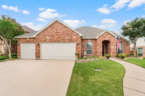 8364 Everglades Cir, Fort Worth, TX 76137