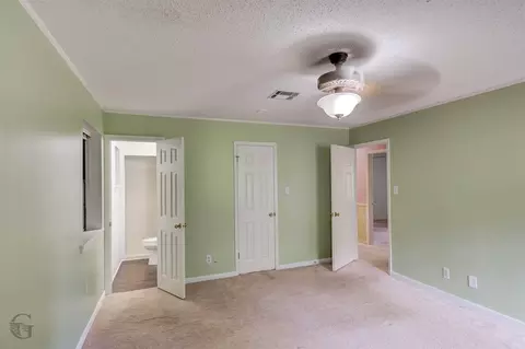 Bedroom - 220 E Cloverleaf Dr, Haughton, LA 71037 photo 2 of 6