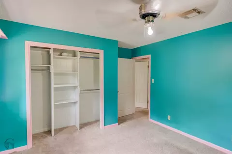 Bedroom - 220 E Cloverleaf Dr, Haughton, LA 71037 photo 6 of 6
