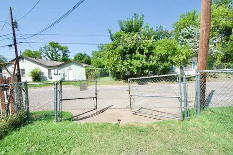 Other - 2015 N 12th St, Waco, TX 76708 photo 1 of 3