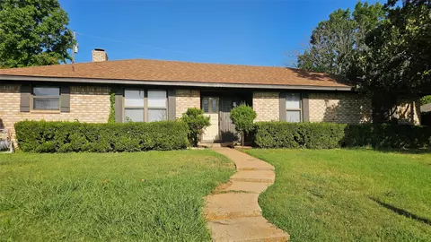 3009 Jennifer Ave, Denison, TX 75020