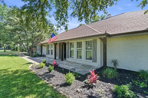 835 Cross Timbers Dr, Double Oak, TX 75077