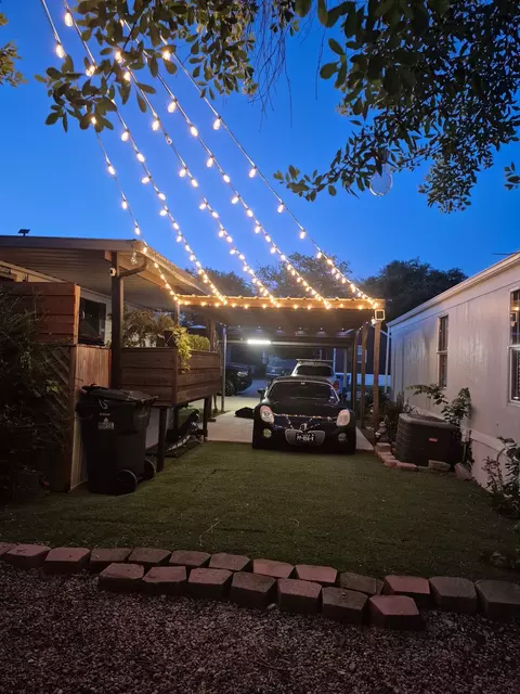 272 W Lawson Rd #49, Dallas, TX 75253