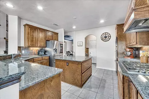 Kitchen - 2824 Stackhouse St, Keller, TX 76244 photo 2 of 4