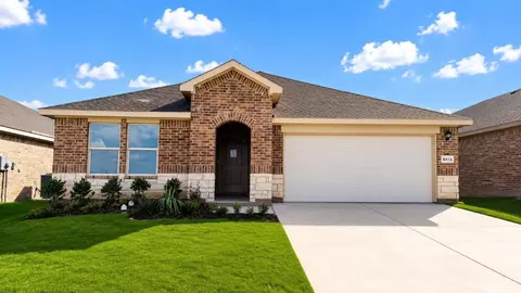8413 Bluebonnet Bend Rd, Fort Worth, TX 76131