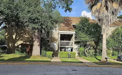 2100 Tanglewilde #167, Houston, TX 77063