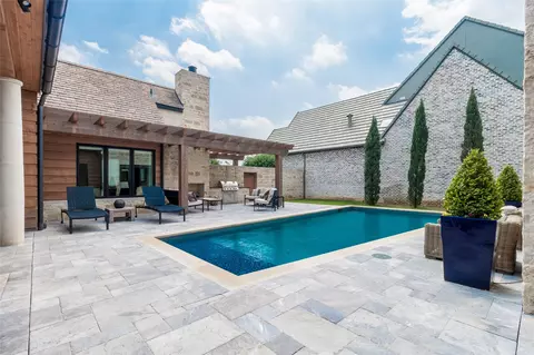 Exterior - 341 Devon Dr, Coppell, TX 75019 photo 5 of 6