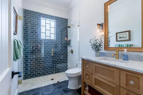 Bath - 341 Devon Dr, Coppell, TX 75019 photo 4 of 4