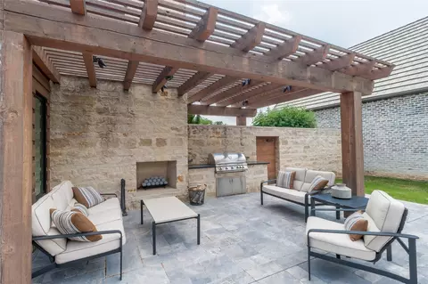 Exterior - 341 Devon Dr, Coppell, TX 75019 photo 6 of 6