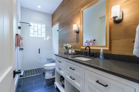 Bath - 341 Devon Dr, Coppell, TX 75019 photo 2 of 4