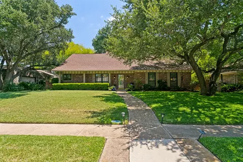 10 Lundys Ln, Richardson, TX 75080