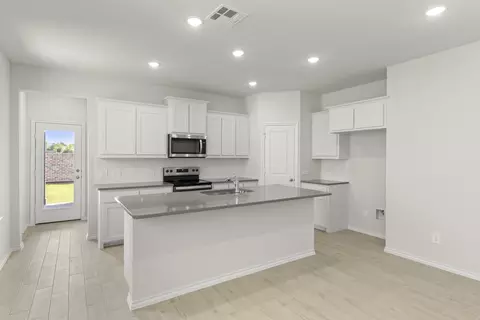 Kitchen - 3683 Desperado Way, Anna, TX 75409 photo 3 of 3