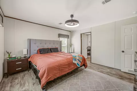 Bedroom - 936 Apache Dr, De Leon, TX 76444 photo 2 of 6