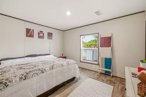 Bedroom - 936 Apache Dr, De Leon, TX 76444 photo 5 of 6