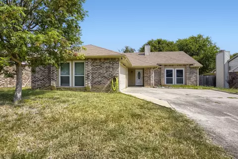 4205 Staghorn Cir S, Fort Worth, TX 76137