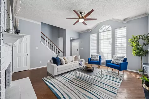 5639 Centeridge Dr, Dallas, TX 75249