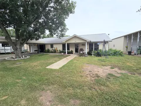 406 N Goliad, Runge, TX 78151