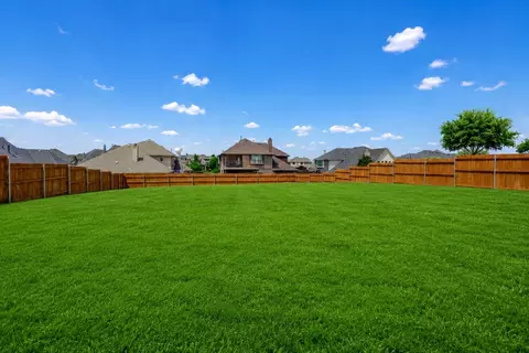 Exterior - 1108 Devonshire Dr N, Forney, TX 75126 photo 4 of 6