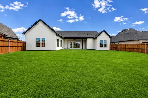 Exterior - 1108 Devonshire Dr N, Forney, TX 75126 photo 2 of 6
