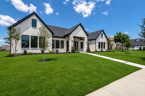 Exterior - 1108 Devonshire Dr N, Forney, TX 75126 photo 5 of 6