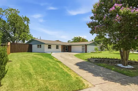 3145 Longbow Ct, Dallas, TX 75229