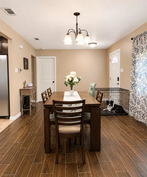 104 Lynn Dr, Azle, TX 76020