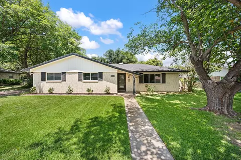 6517 Jameson St, Richland Hills, TX 76118