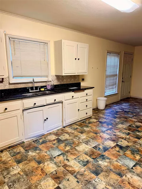 Kitchen - 3321 Herring Ave, Waco, TX 76708 photo 1 of 2