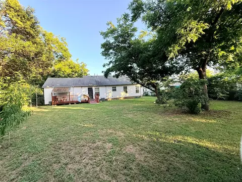 Exterior - 3321 Herring Ave, Waco, TX 76708 photo 2 of 8