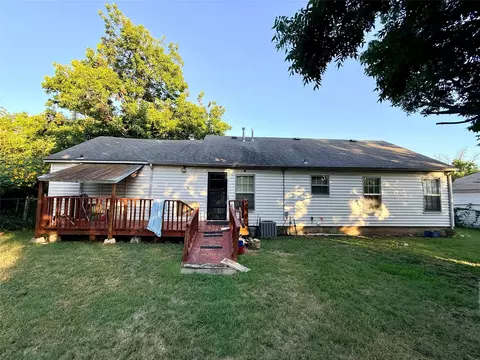 Exterior - 3321 Herring Ave, Waco, TX 76708 photo 6 of 8