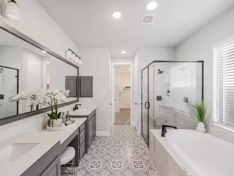 Bath - 2840 Eccleston St, Celina, TX 75009 photo 2 of 4