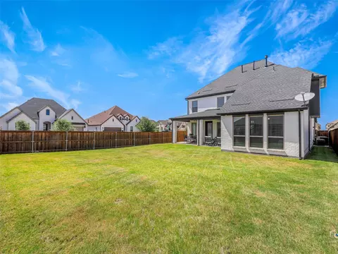 Exterior - 2840 Eccleston St, Celina, TX 75009 photo 5 of 7