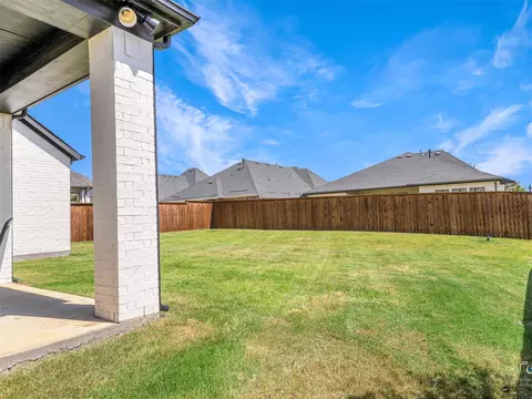 Exterior - 2840 Eccleston St, Celina, TX 75009 photo 7 of 7