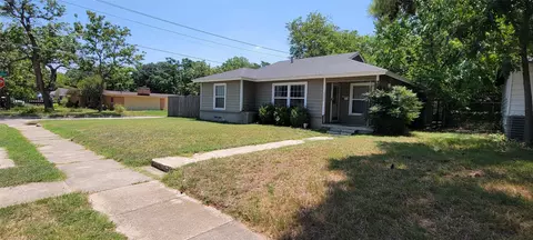 6840 Van Natta Ln, Fort Worth, TX 76112