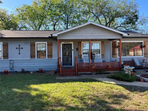 2454 Rs County Road 1402, Point, TX 75472