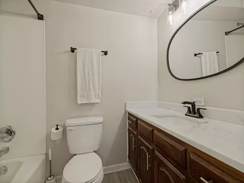 Bath - 410 E White St, Pilot Point, TX 76258 photo 2 of 2