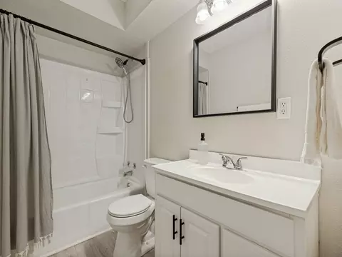 Bath - 410 E White St, Pilot Point, TX 76258 photo 1 of 2