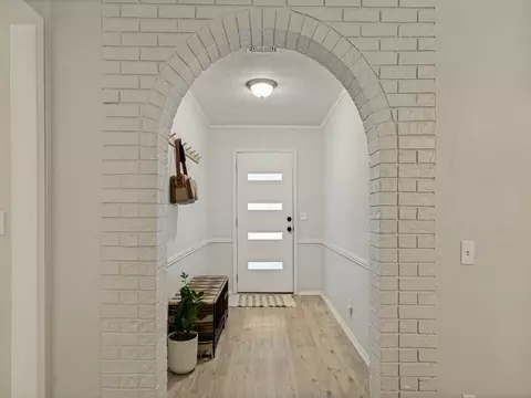 Entry Way - 410 E White St, Pilot Point, TX 76258 photo 1 of 2