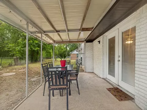 Exterior - 410 E White St, Pilot Point, TX 76258 photo 3 of 6