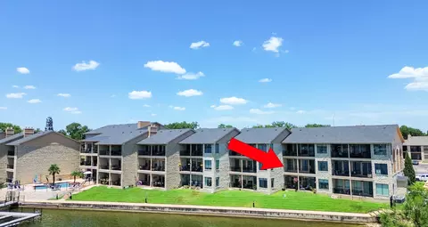 401 E Pearl St #2202, Granbury, TX 76048